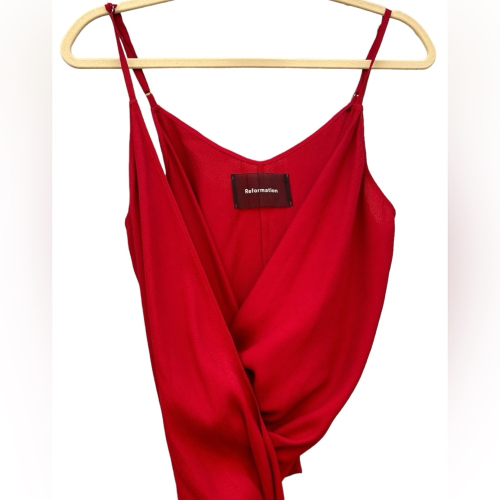 Reformation Ilona Wrap Top in Burgundy Red - LARGE - Picture 4 of 14